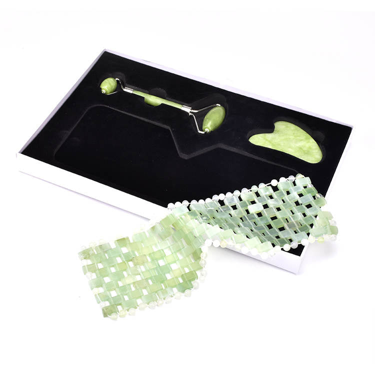 Jade Deluxe Gift Set (Gua Sha, Roller and Eye Mask)